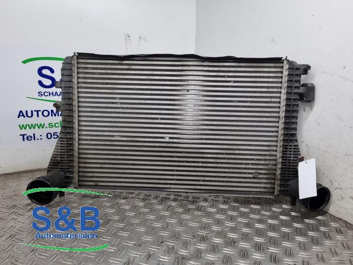 Usagé Intercooler Volkswagen Passat (3C2) 1.9 TDI Prix € 39,99 Règlement à la marge proposé par Schaap & Bron