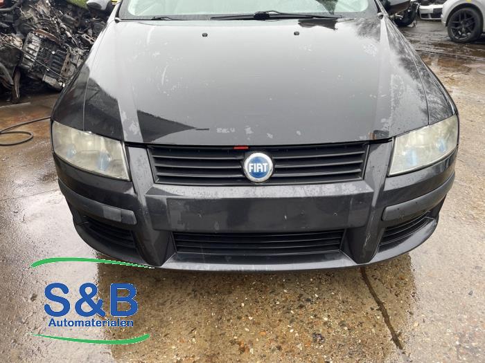 Gebrauchte Grill Fiat Stilo (192A/B) 1.6 16V 3-Drs. Preis € 25,00 Margenregelung angeboten von Schaap & Bron