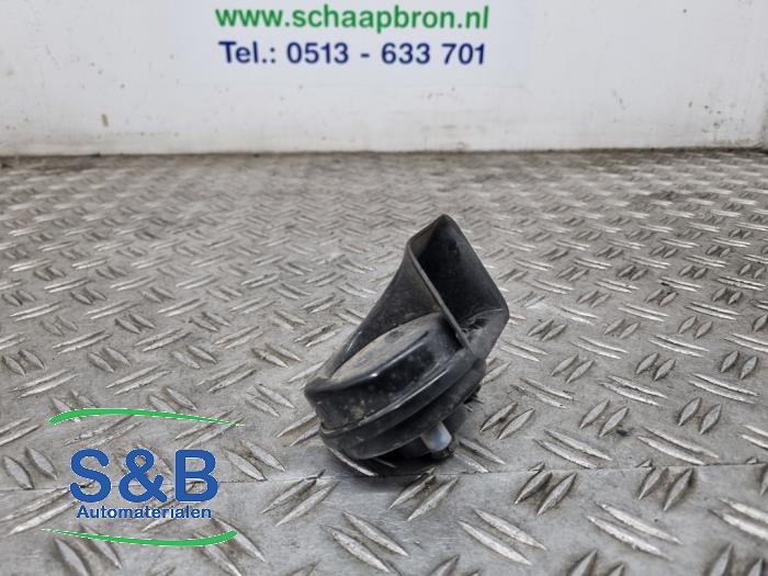 Używane Klakson Seat Leon (KLB) 1.0 TSI 12V Cena € 17,49 Procedura marży oferowane przez Schaap & Bron