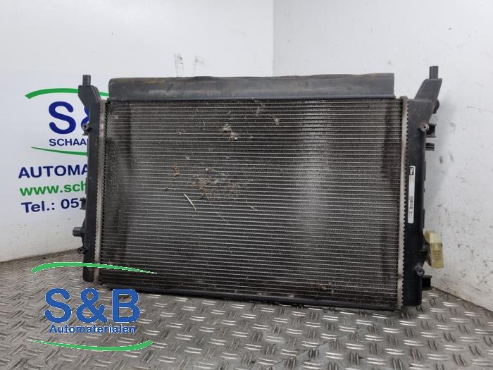 Usagé Radiateur Volkswagen Jetta IV (162/16A) 1.4 TSI 122 16V Prix € 79,99 Règlement à la marge proposé par Schaap & Bron