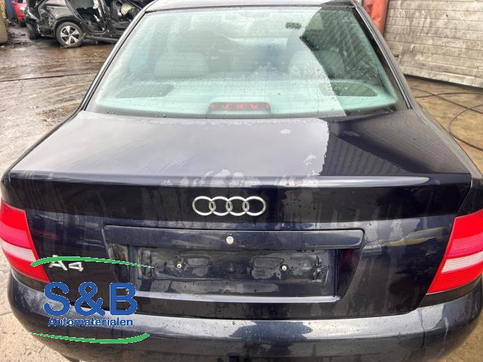 Begagnade Baklucka Audi A4 (B5) 1.6 Pris € 65,00 Marginaltabell erbjuds av Schaap & Bron