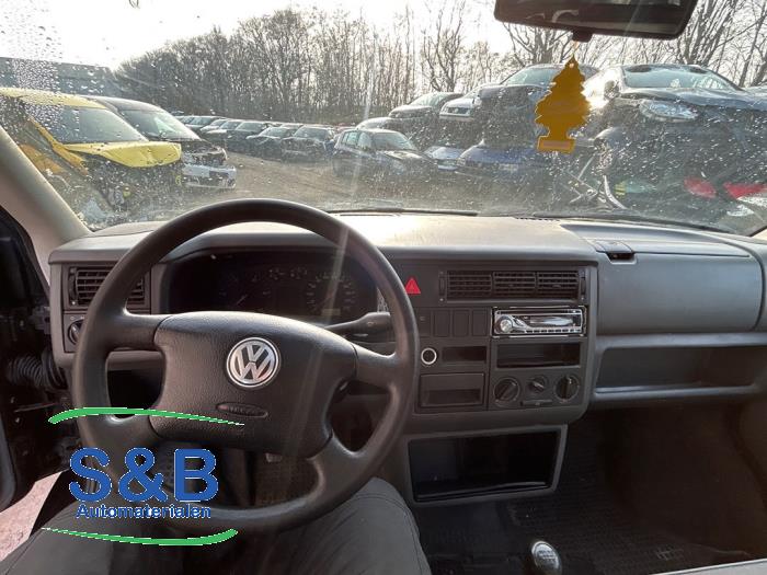 Używane Panel Volkswagen Transporter T4 2.5 TDI Cena € 75,00 Procedura marży oferowane przez Schaap & Bron