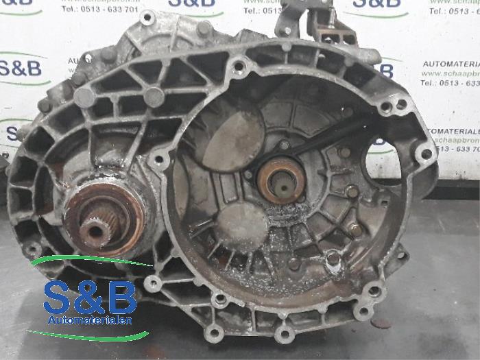 Gebrauchte Getriebe Volkswagen Transporter T5 2.5 TDi Preis € 450,00 Margenregelung angeboten von Schaap & Bron