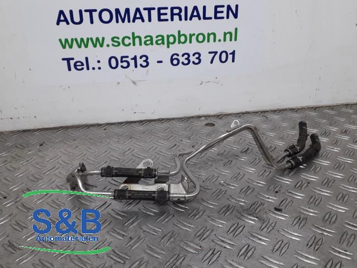 Begagnade Vattenrör Volkswagen Golf VII (AUA) 1.0 TSI 12V BlueMotion Pris € 20,00 Marginaltabell erbjuds av Schaap & Bron