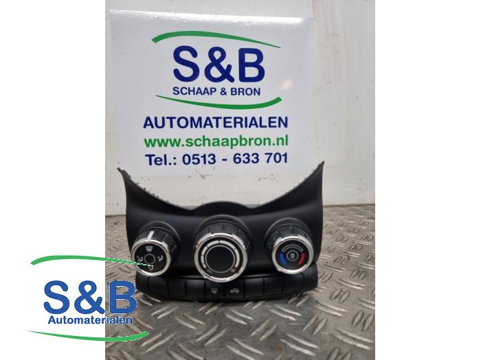 Begagnade Klimatpanel Mini Mini (F55) 1.2 12V One Pris € 129,99 Marginaltabell erbjuds av Schaap & Bron