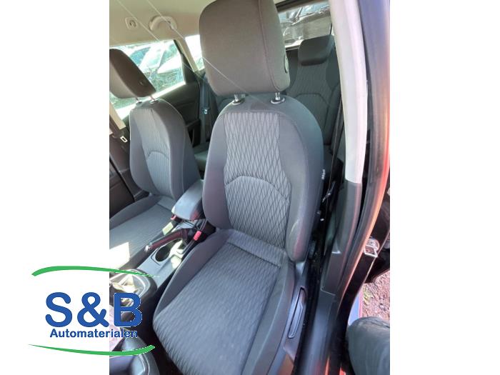 Używane Fotel lewy Seat Leon ST (5FF) 1.4 TSI Ecomotive 16V Cena € 70,00 Procedura marży oferowane przez Schaap & Bron