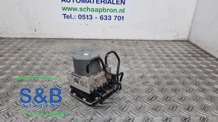 Begagnade ABS-pump Volkswagen Caddy Alltrack 2.0 TDI 150 Pris € 224,99 Marginaltabell erbjuds av Schaap & Bron
