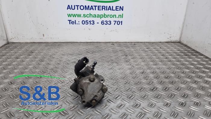Usagé Pompe de direction Porsche Cayenne (9PA) 3.2 V6 24V Prix € 149,99 Règlement à la marge proposé par Schaap & Bron