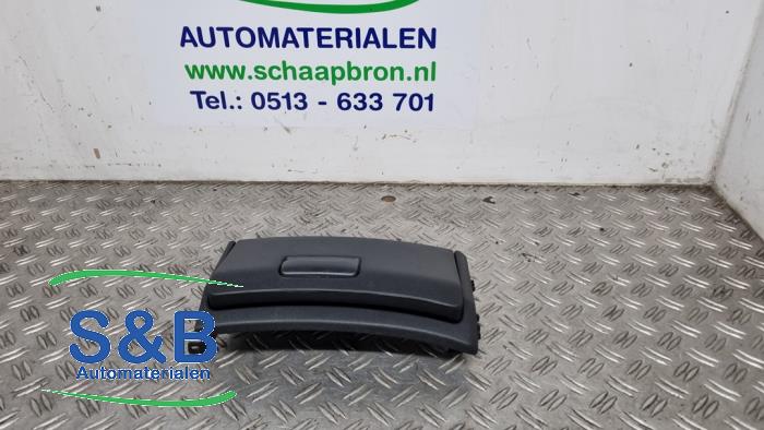 Używane Zmieniarka CD (rózne) Seat Leon (1P1) 1.9 TDI 105 Cena na żądanie oferowane przez Schaap & Bron