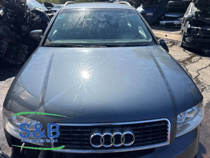 Używane Maska Audi A4 Avant (B6) 2.0 20V Cena € 60,00 Procedura marży oferowane przez Schaap & Bron