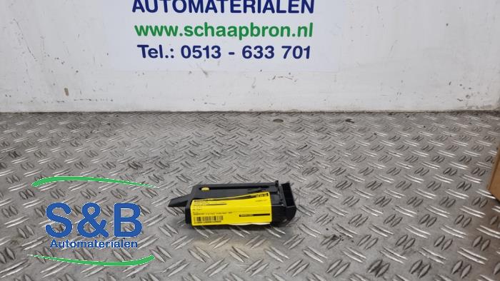 Używane Schowek Seat Ibiza II (6K1) 1.9 TDi GT Cena € 10,00 Procedura marży oferowane przez Schaap & Bron