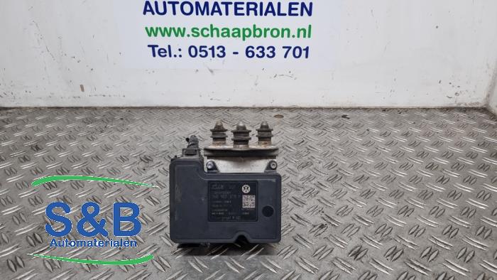 Used ABS pump Volkswagen Transporter T5 2.5 TDi 4Motion Price € 600,00 Margin scheme offered by Schaap & Bron
