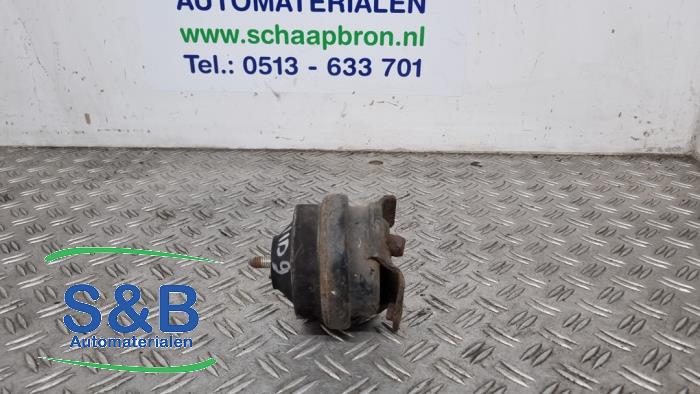 Used Engine mount Volkswagen Golf II (19E) 1.6 CD,CLD,GLD Price € 14,99 Margin scheme offered by Schaap & Bron
