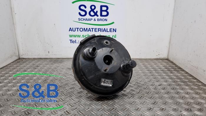 Usados Servofreno Porsche Cayenne (9PA) 3.2 V6 24V Precio € 109,99 Norma de margen ofrecido por Schaap & Bron