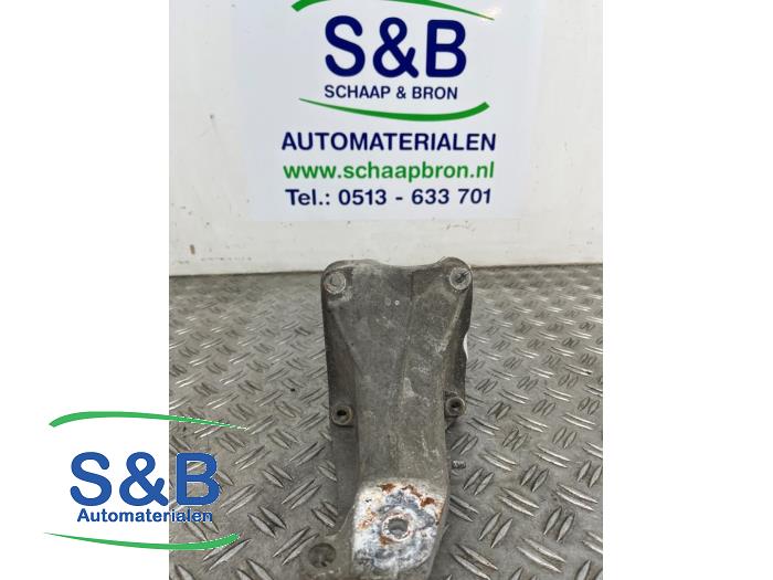 Used Engine mount Volkswagen Vento Price € 25,00 Margin scheme offered by Schaap & Bron