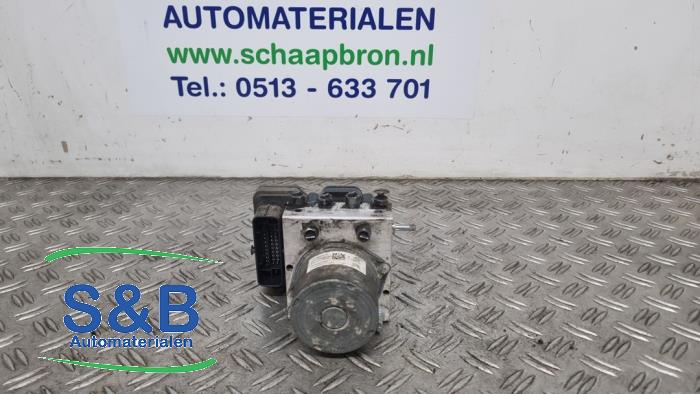 Używane Pompa ABS Peugeot Expert (V1/VA/VB/VE/VF/VT/VY) 2.0 Blue HDi 120 16V Cena € 100,00 Procedura marży oferowane przez Schaap & Bron