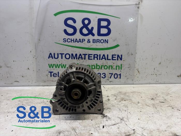Gebrauchte Dynamo Audi A4 (B5) 1.6 Preis € 70,00 Margenregelung angeboten von Schaap & Bron