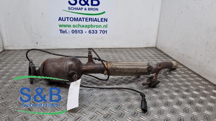 Used Front pipe + catalyst Volkswagen Up! (121) 1.0 12V 60 Price € 170,00 Margin scheme offered by Schaap & Bron