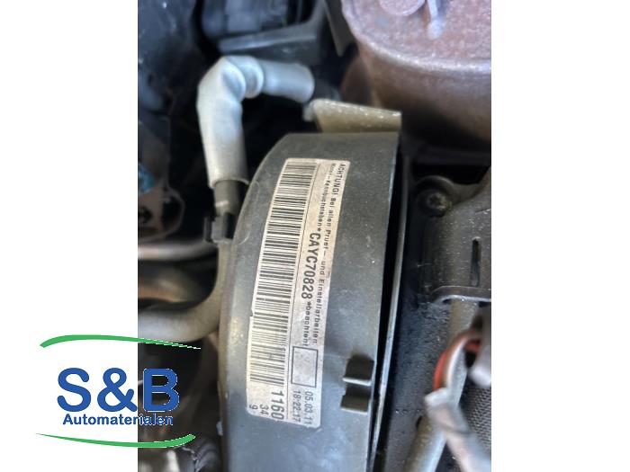 Engine from a Volkswagen Caddy III (2KA,2KH,2CA,2CH) 1.6 TDI 16V 2011