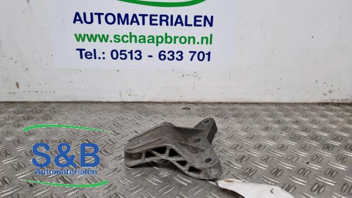 Used Engine mount Volkswagen Lupo (6X1) 1.2 TDI 3L Price € 24,99 Margin scheme offered by Schaap & Bron