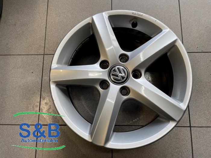 Używane Obrecz Volkswagen Golf VI (5K1) 1.4 TSI 122 16V Cena € 99,00 Procedura marży oferowane przez Schaap & Bron