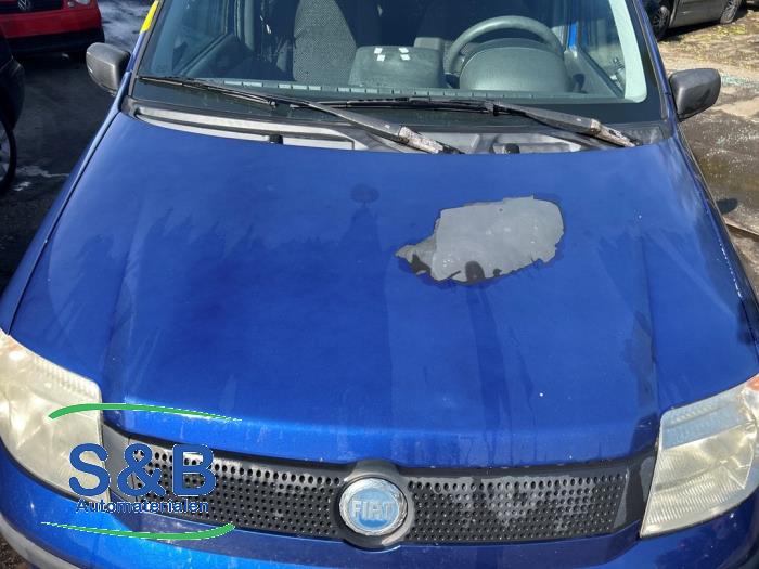 Używane Maska Fiat Panda (169) 1.1 Fire Cena € 70,00 Procedura marży oferowane przez Schaap & Bron