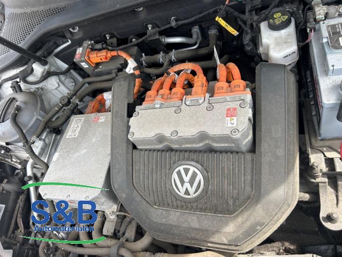 Engine from a Volkswagen Golf VII (AUA) e-Golf 2016