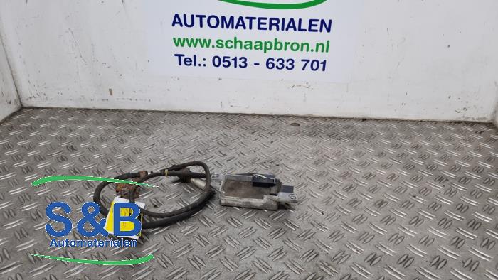 Nox Sensor van een Volkswagen Touran (1T1/T2) 1.6 FSI 16V 2005