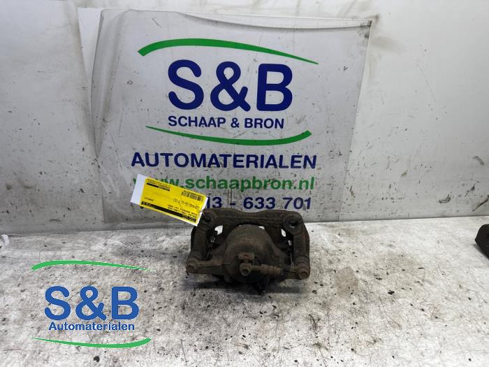 Begagnade Främre bromsok, vänster Nissan Qashqai (J10) 2.0 16V Pris € 25,00 Marginaltabell erbjuds av Schaap & Bron