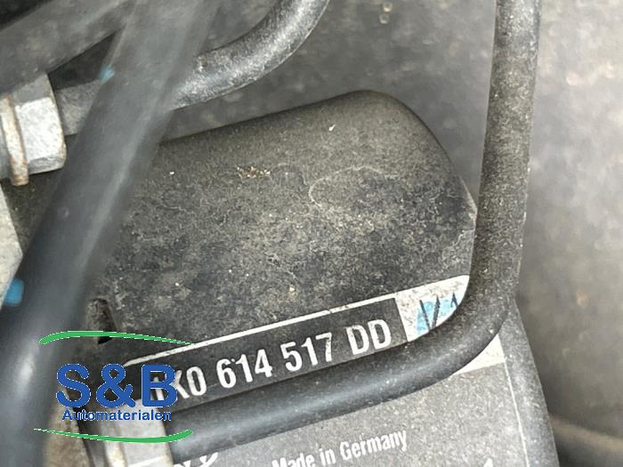Używane Pompa ABS Volkswagen Caddy Combi III (2KB,2KJ) 1.2 TSI Cena € 225,00 Procedura marży oferowane przez Schaap & Bron