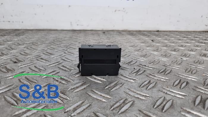 Begagnade Utetemperatursensor Audi A4 Quattro (B5) 1.8 20V Pris € 10,00 Marginaltabell erbjuds av Schaap & Bron