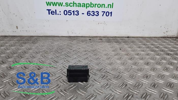 Używane Termometr Audi A4 (B5) 1.9 TDI Cena € 14,99 Procedura marży oferowane przez Schaap & Bron