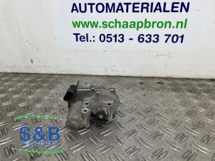 Drosselklappe van een Audi A5 Quattro (B8C/S) 3.0 TDI V6 24V 2010