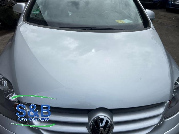 Używane Maska Volkswagen Golf Plus (5M1/1KP) 1.4 TSI 122 16V Cena € 115,00 Procedura marży oferowane przez Schaap & Bron