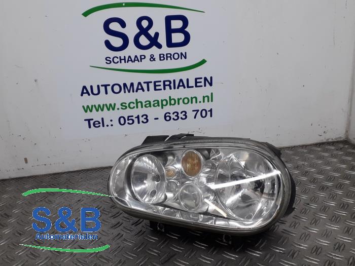 Gebrauchte Scheinwerfer links Volkswagen Golf IV (1J1) 1.6 Preis € 40,00 Margenregelung angeboten von Schaap & Bron