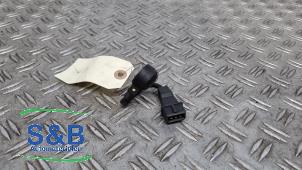 Klopfsensor van een Volkswagen Golf IV (1J1) 1.6 1999
