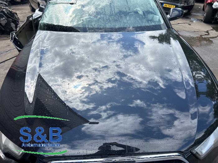 Używane Maska Audi A6 (C7) 3.0 TDI V6 24V Cena € 399,00 Procedura marży oferowane przez Schaap & Bron