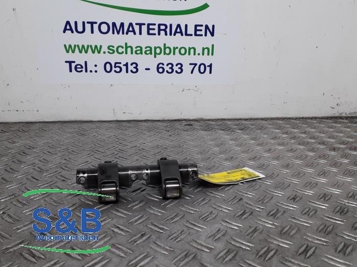 Begagnade Vipparm Volkswagen Caddy III (2KA,2KH,2CA,2CH) 1.9 TDI Pris € 75,00 Marginaltabell erbjuds av Schaap & Bron
