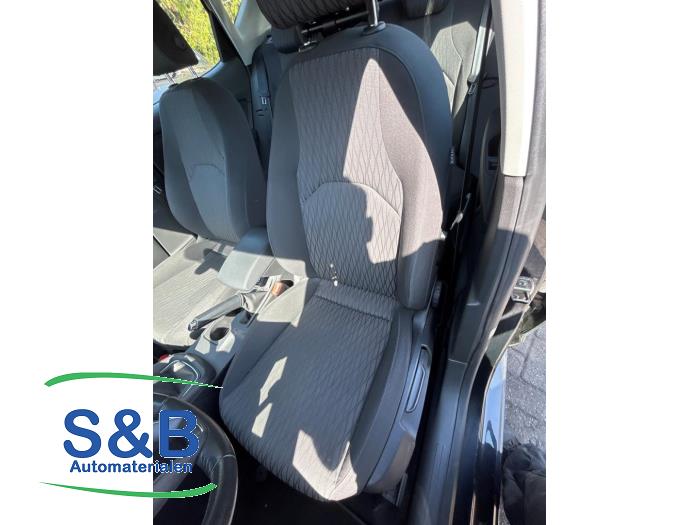 Używane Fotel lewy Seat Leon (5FB) 1.2 TSI Ecomotive 16V Cena € 75,00 Procedura marży oferowane przez Schaap & Bron