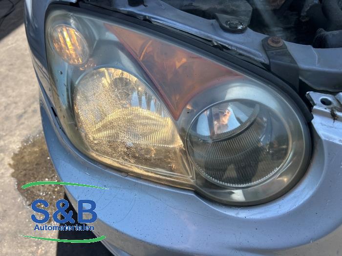 Używane Reflektor prawy Subaru Impreza II (GD) 1.6 TS 4x4 Cena € 85,00 Procedura marży oferowane przez Schaap & Bron