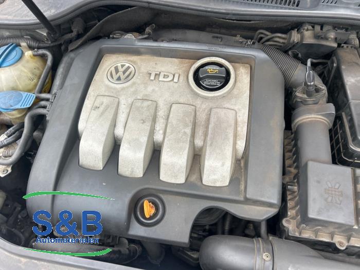 Used Engine Volkswagen Golf V (1K1) 1.9 TDI Price € 350,00 Margin scheme offered by Schaap & Bron