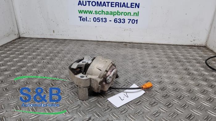 Used Engine mount Audi A6 (C7) 3.0 TDI V6 24V Price € 29,99 Margin scheme offered by Schaap & Bron