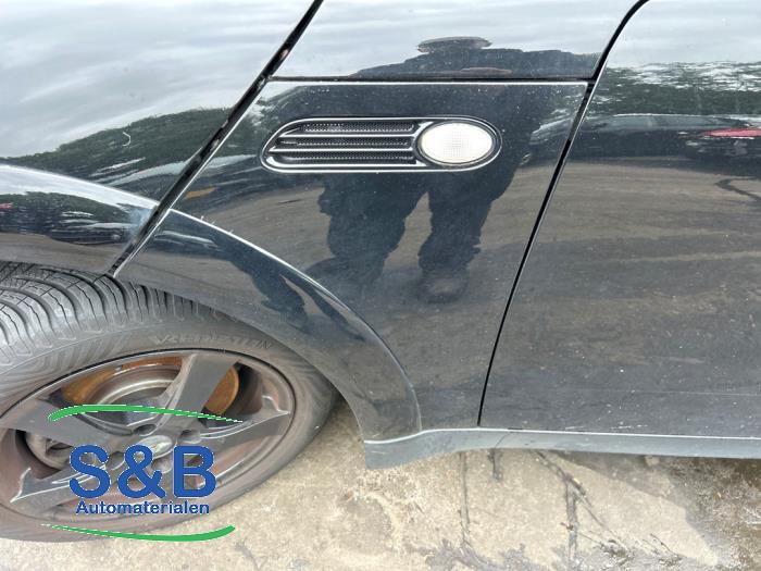 Używane Blotnik prawy przód Austin Mini Open (R52) 1.6 16V One Cena € 49,99 Procedura marży oferowane przez Schaap & Bron