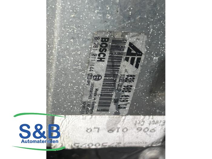 Used Engine management computer Volkswagen Sharan (7M8/M9/M6) 1.9 TDI 115 Price € 75,00 Margin scheme offered by Schaap & Bron