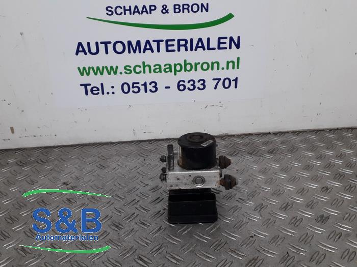 Używane Pompa ABS Chevrolet Matiz (M200) 0.8 S,SE Cena € 100,00 Procedura marży oferowane przez Schaap & Bron