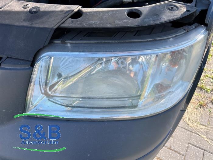 Używane Reflektor lewy Volkswagen Transporter T5 2.5 TDi Cena € 50,00 Procedura marży oferowane przez Schaap & Bron