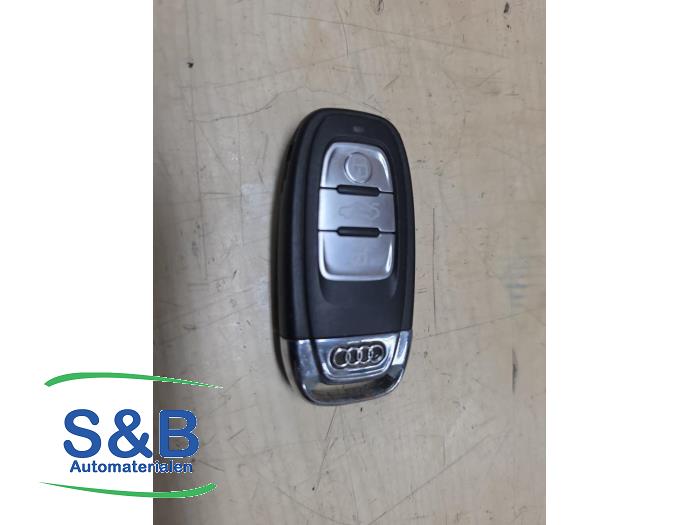 Używane Klucz Audi A4 Avant Quattro (B8) 3.0 TDI 245 V6 24V Cena € 60,00 Procedura marży oferowane przez Schaap & Bron