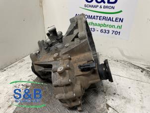 Getriebe van een Volkswagen Polo IV (9N1/2/3) 1.2 12V 2007