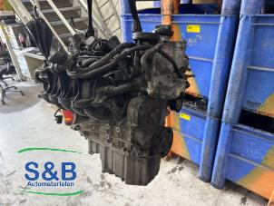 Motor van een Volkswagen Golf V (1K1) 1.4 FSI 16V 2006