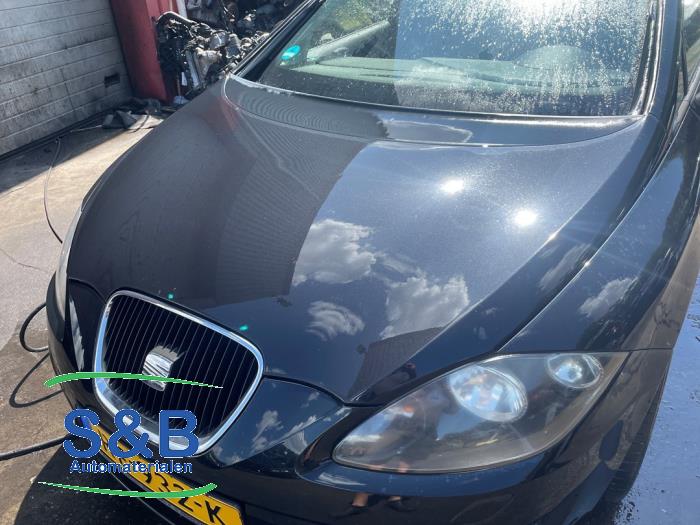 Używane Maska Seat Leon (1P1) 1.2 TSI Cena € 149,00 Procedura marży oferowane przez Schaap & Bron